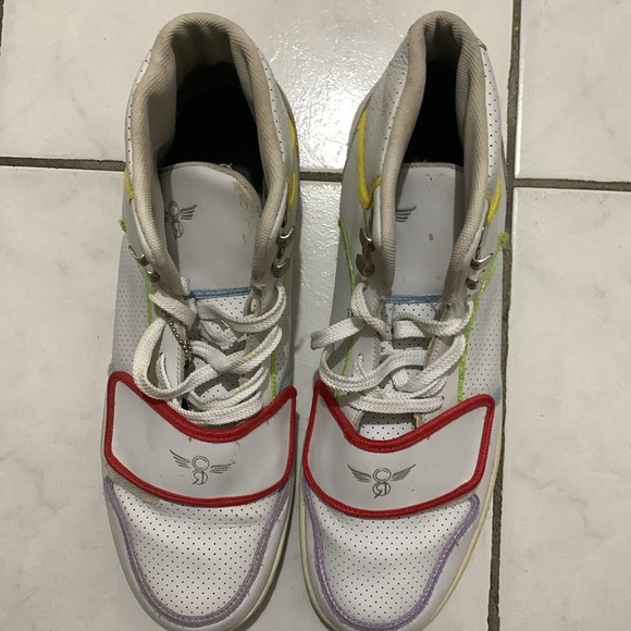 We are selling creative recreation shoes - Picture 5 of 5